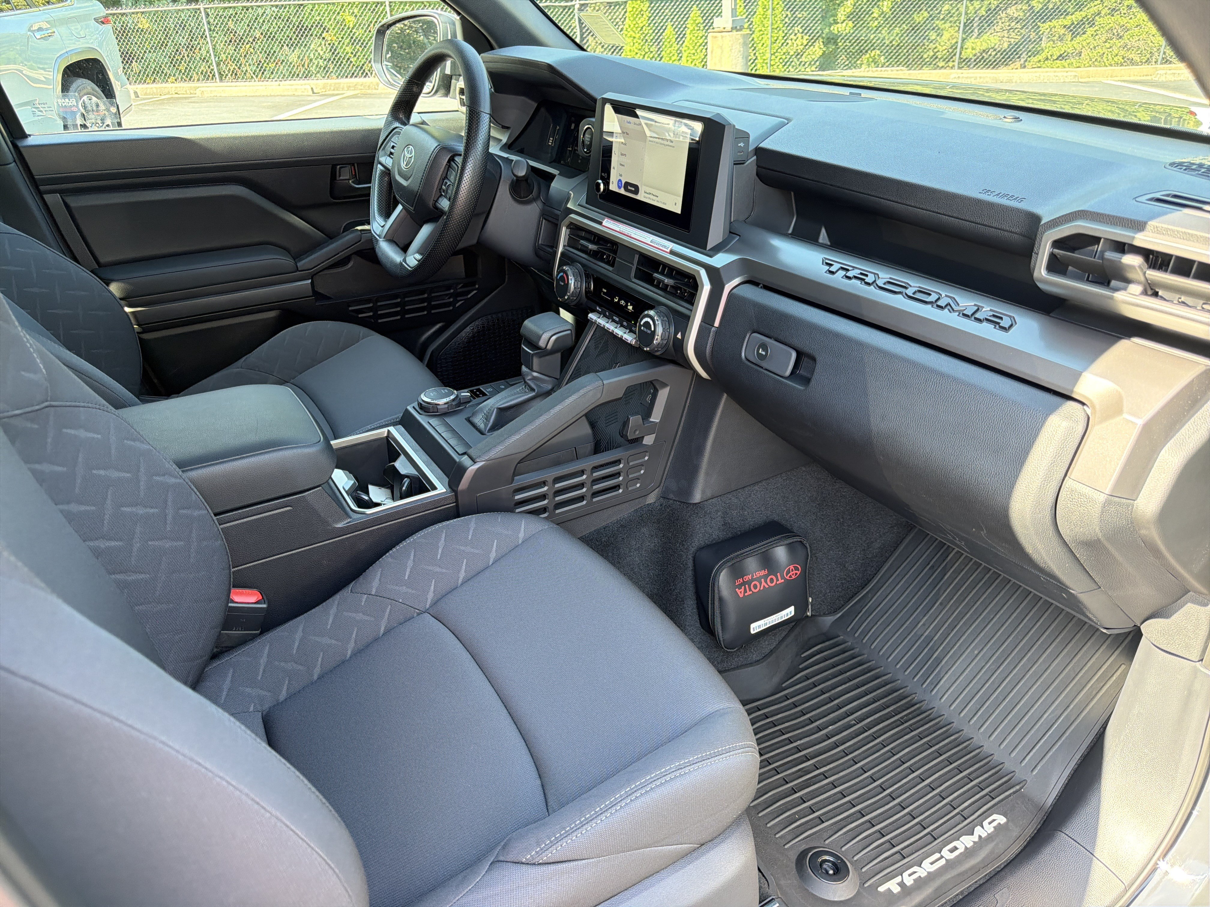 Used 2024 Toyota Tacoma SR5 AWD/4WD image 13
