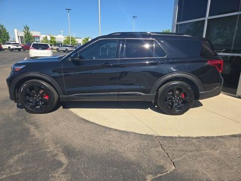 Used 2020 Ford Explorer ST w/ ST Street Pack AWD/4WD image 4