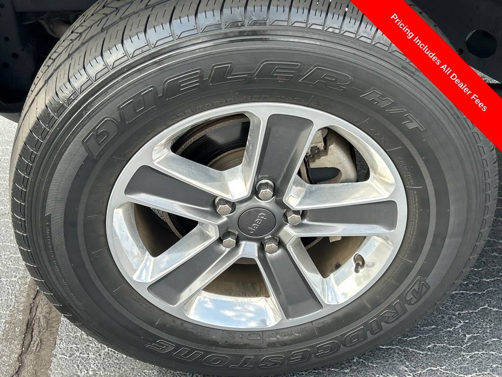 Used 2021 Jeep Wrangler Unlimited Sahara AWD/4WD image 24
