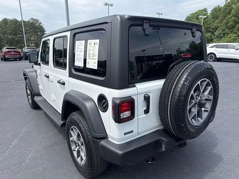 Used 2024 Jeep Wrangler Unlimited Sport AWD/4WD image 4