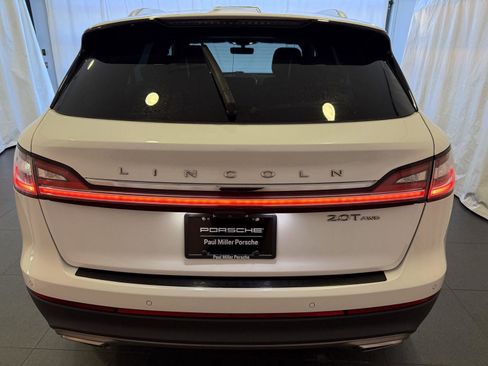 Used 2020 Lincoln Nautilus Premier w/ Equipment Group 101A image 8