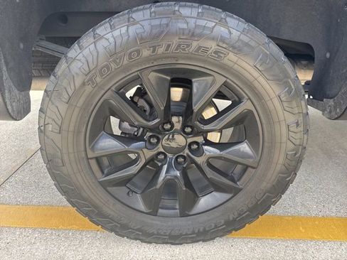 Used 2022 Chevrolet Silverado 1500 RST image 11