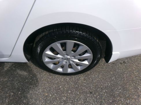 Used 2017 Nissan Sentra S FWD image 17