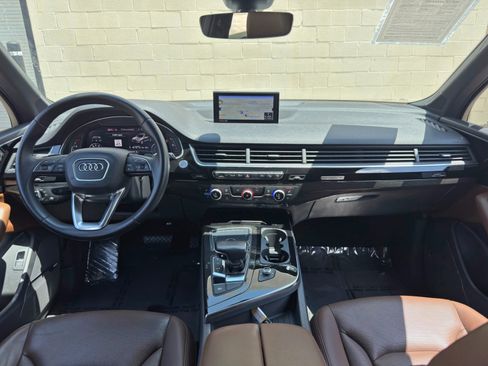 Used 2017 Audi Q7 3.0T Premium Plus AWD/4WD image 12