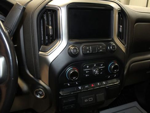 Used 2021 Chevrolet Silverado 3500 LT w/ Convenience Package image 17