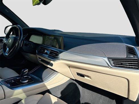Used 2019 BMW X5 xDrive40i w/ Convenience Package image 32