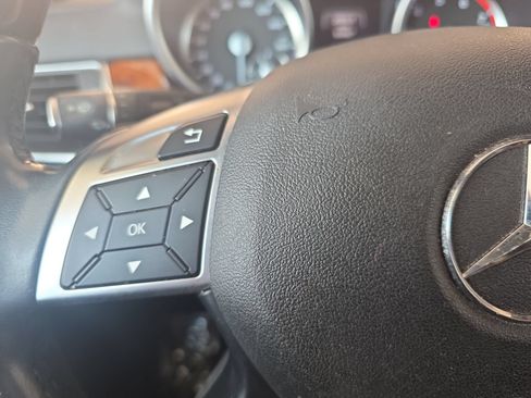 Used 2015 Mercedes-Benz GL 550 4MATIC image 17