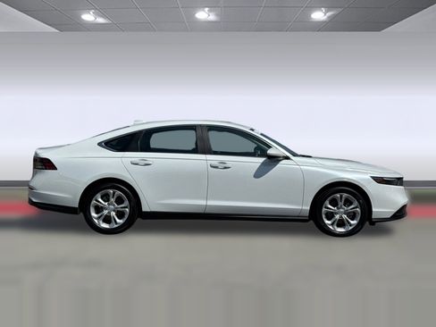 Used 2023 Honda Accord LX image 7