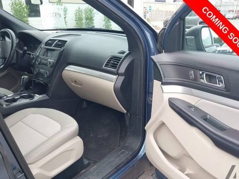 Used 2018 Ford Explorer 4WD w/ Class II Trailer Tow Package image 5