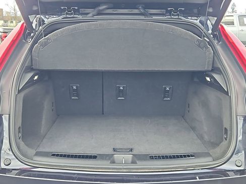 Used 2023 Cadillac XT4 Premium Luxury image 24