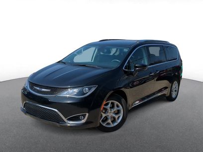 Certified 2020 Chrysler Pacifica Touring-L Plus w/ Tire & Wheel Group