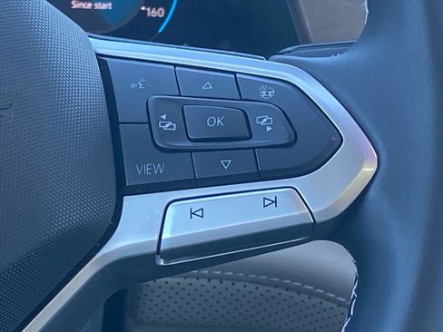 Certified 2025 Volkswagen Atlas SE w/ Panoramic Sunroof Package image 7