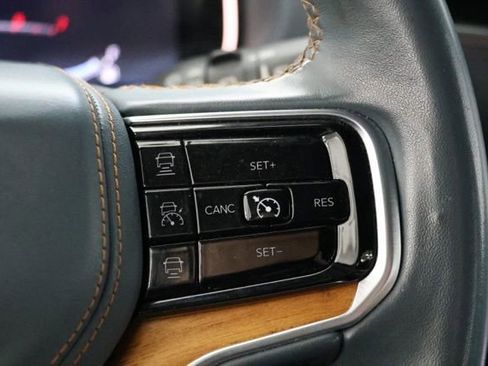 Used 2023 Jeep Grand Wagoneer Series II AWD/4WD image 23