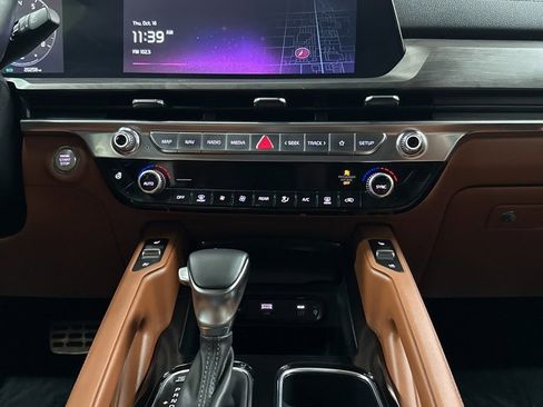 Used 2024 Kia Telluride SX Prestige X-Pro image 23