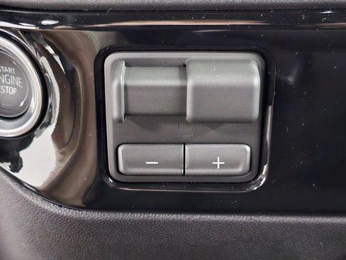 Used 2026 Chevrolet Silverado 3500 LT AWD/4WD image 24