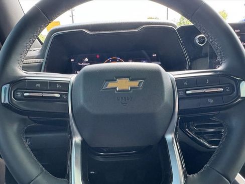 Used 2024 Chevrolet Colorado LT w/ LT Convenience Package RWD image 15
