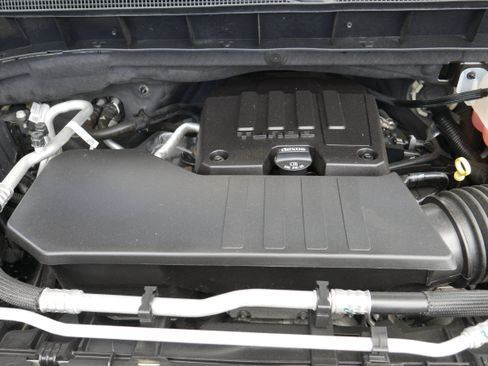 Certified 2023 Chevrolet Silverado 1500 LT AWD/4WD image 11