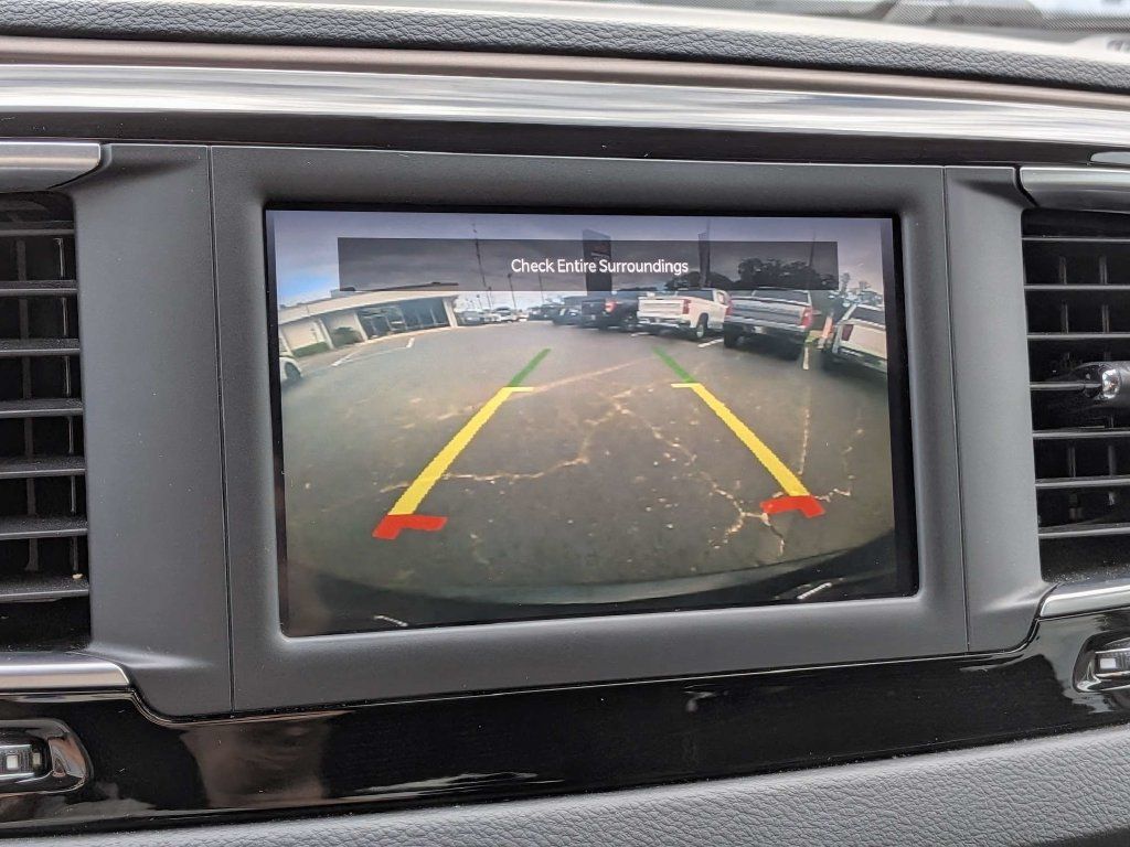 Used 2022 Chrysler Voyager LX FWD image 23