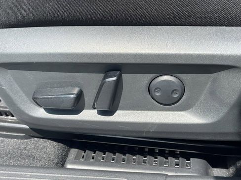 Certified 2022 Nissan Rogue SV image 15