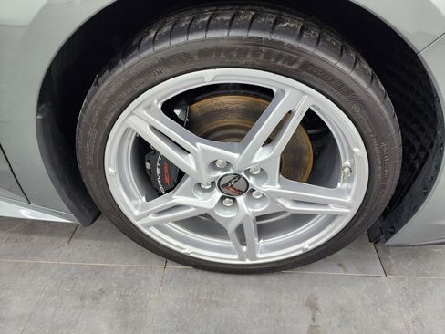 Used 2022 Chevrolet Corvette Stingray Premium Conv w/ Z51 Performance Package image 3