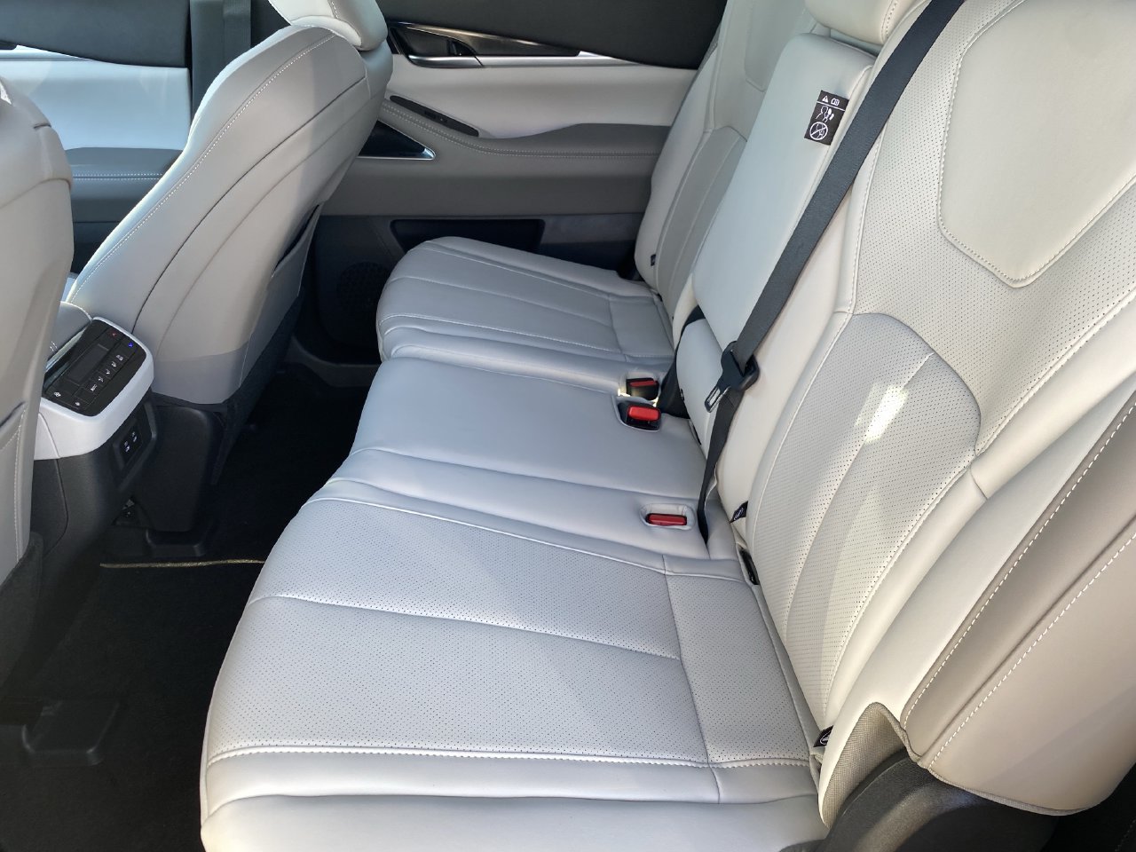 New 2027 INFINITI QX65 Sport AWD/4WD image 14