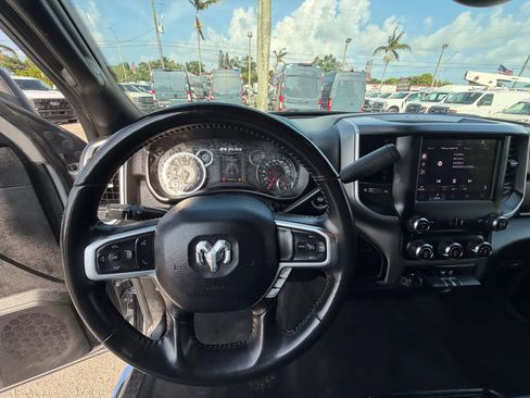 Used 2024 RAM 2500 Big Horn AWD/4WD image 12