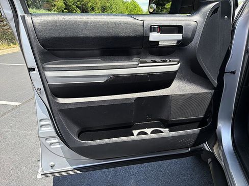 Used 2018 Toyota Tundra SR5 w/ TRD Off Road Package AWD/4WD image 18