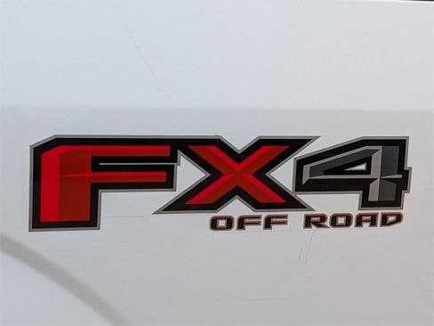 Used 2018 Ford F150 Lariat image 11