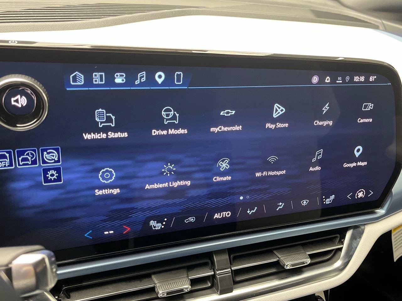 Certified 2024 Chevrolet Equinox EV LT AWD/4WD image 21