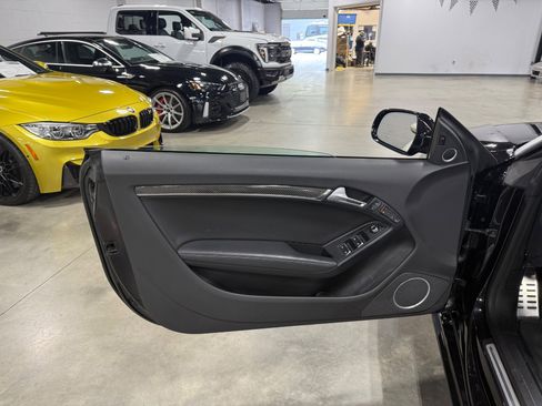 Used 2014 Audi RS 5 Cabriolet image 17