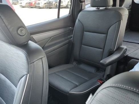 Used 2025 Buick Enclave Sport Touring w/ Power Package image 13