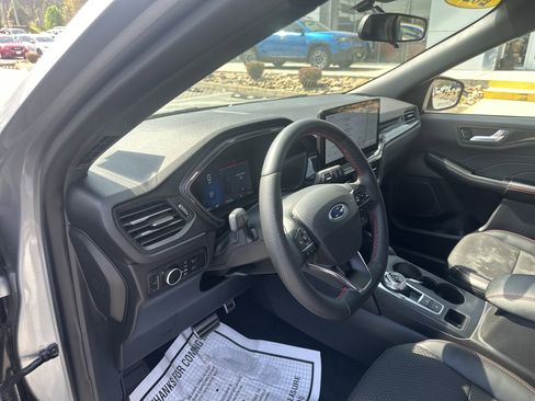 Used 2024 Ford Escape ST-Line w/ Tech Pack #1 image 15