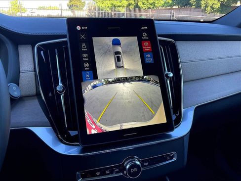 New 2026 Volvo XC90 B5 Plus w/ Protection Package image 20