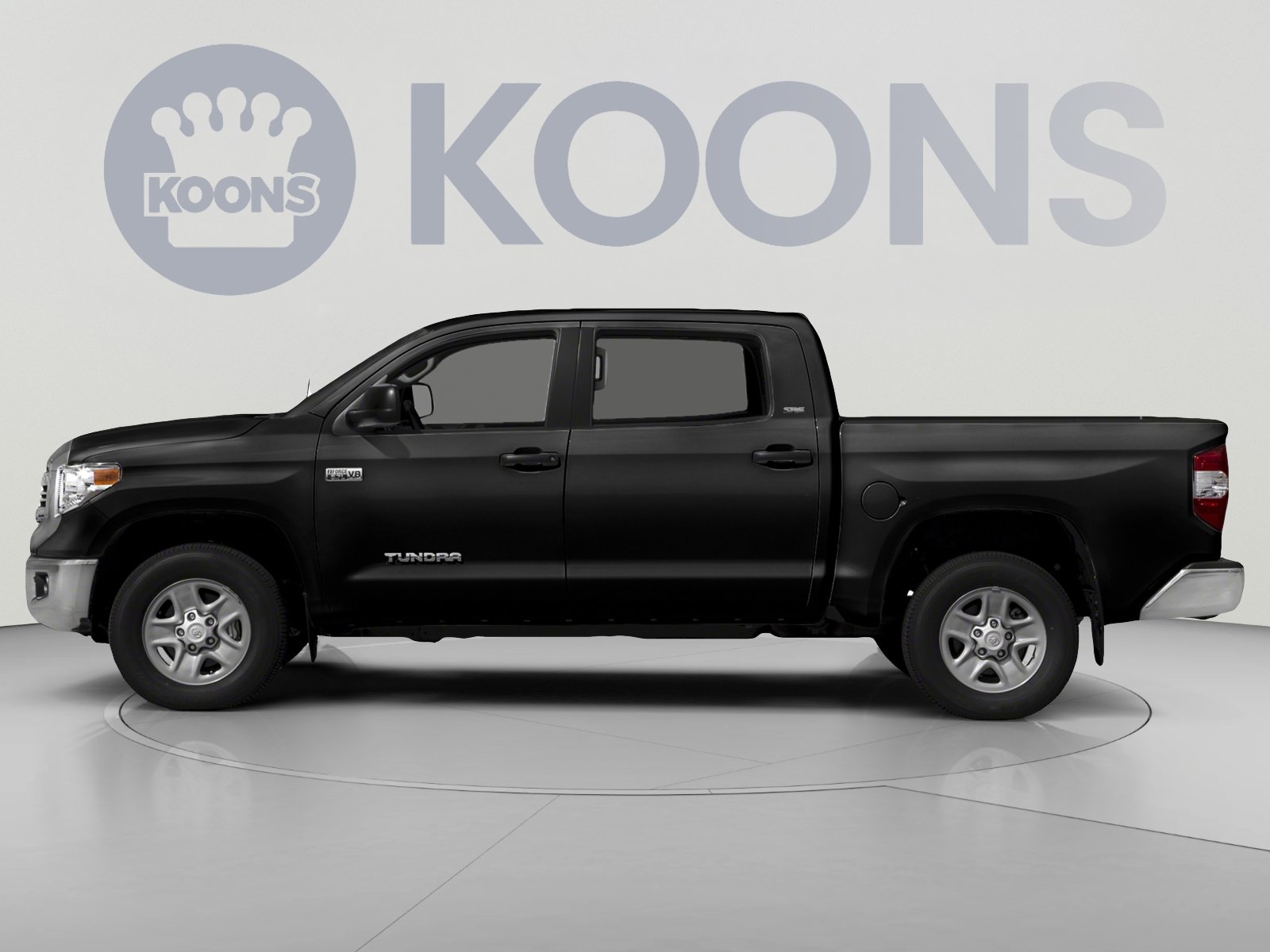 Used 2017 Toyota Tundra SR5 w/ TRD Off Road Package AWD/4WD image 4