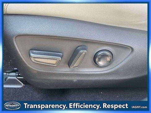 Used 2024 Toyota RAV4 Limited image 18