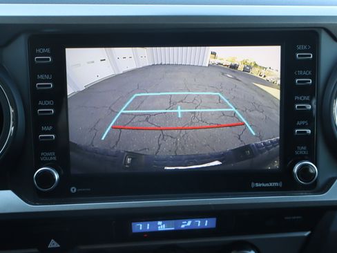 Used 2023 Toyota Tacoma SR5 w/ Technology Package image 29