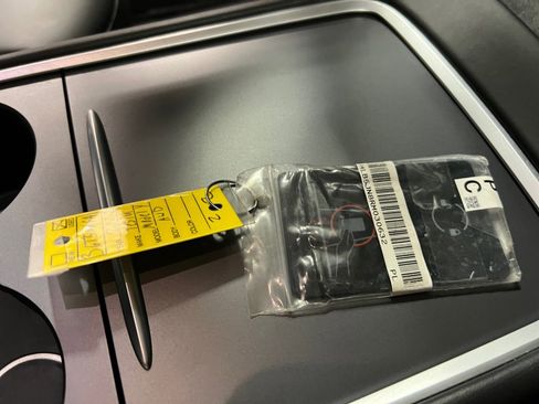 Used 2023 Tesla Model Y Long Range image 38