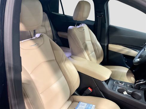 Used 2024 Cadillac XT4 Premium Luxury w/ Cold Weather Package image 30