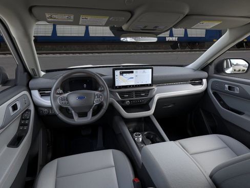 New 2026 Ford Explorer Active RWD image 9
