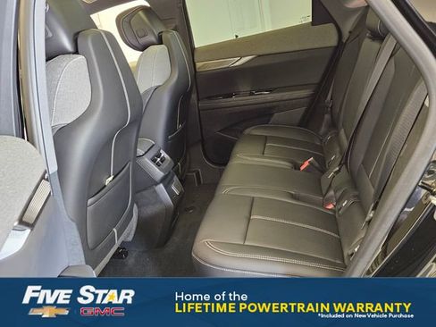 New 2025 Cadillac Optiq Luxury 1 image 7