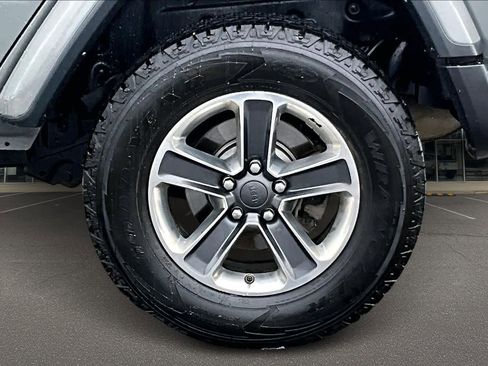 Used 2023 Jeep Wrangler Sahara image 41