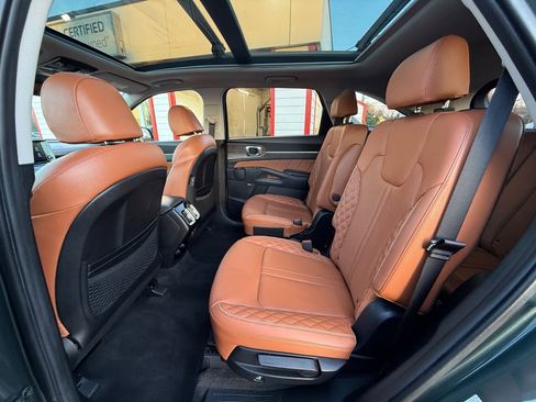 Certified 2022 Kia Sorento SX Prestige w/ Rust Color Package image 26
