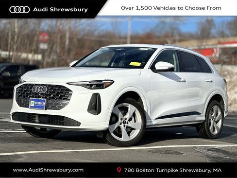 Used 2025 Audi Q5 Premium Plus w/ Premium Plus image 1