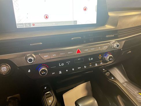 Used 2025 Kia Telluride EX X-Line AWD/4WD image 16