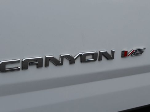 Used 2019 GMC Canyon Base w/ Convenience Package image 26