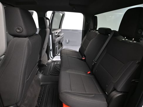 Used 2025 GMC Sierra 2500 SLE image 36