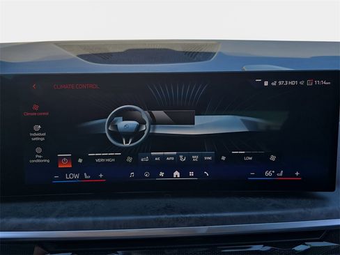 Used 2024 BMW X5 xDrive50e w/ Parking Assistance Package image 28