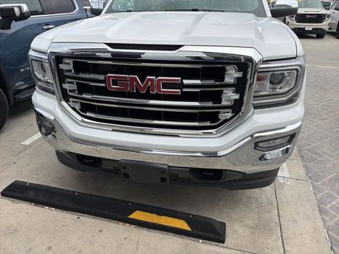 Used 2017 GMC Sierra 1500 SLT w/ SLT Premium Package image 10