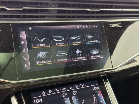 Used 2023 Audi SQ8 Prestige w/ Prestige Package AWD/4WD image 28