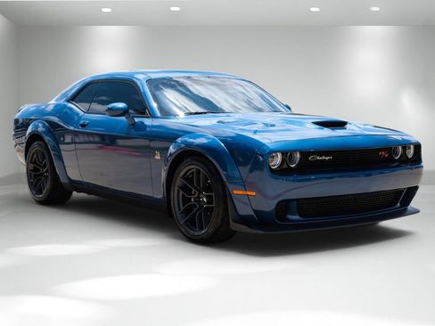 Used 2020 Dodge Challenger R/T Scat Pack RWD image 6